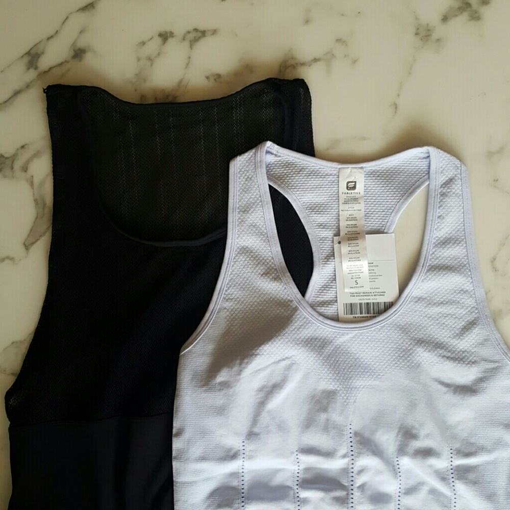 Fabletics Tank Bundle - Picture 2 of 6